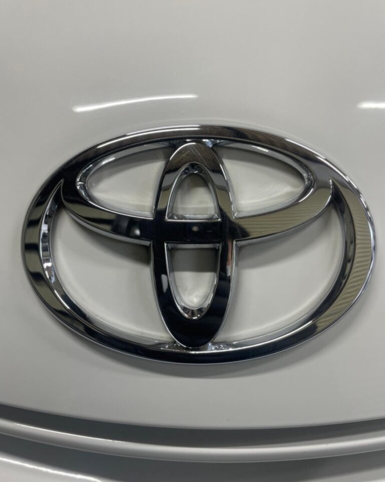 細部まで綺麗にしてお車全体綺麗！