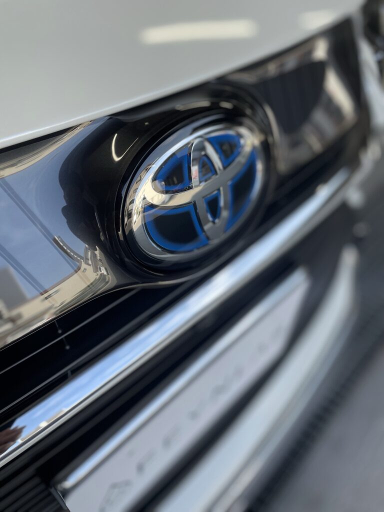 新車　80系ハリアーにセラミックコーティング