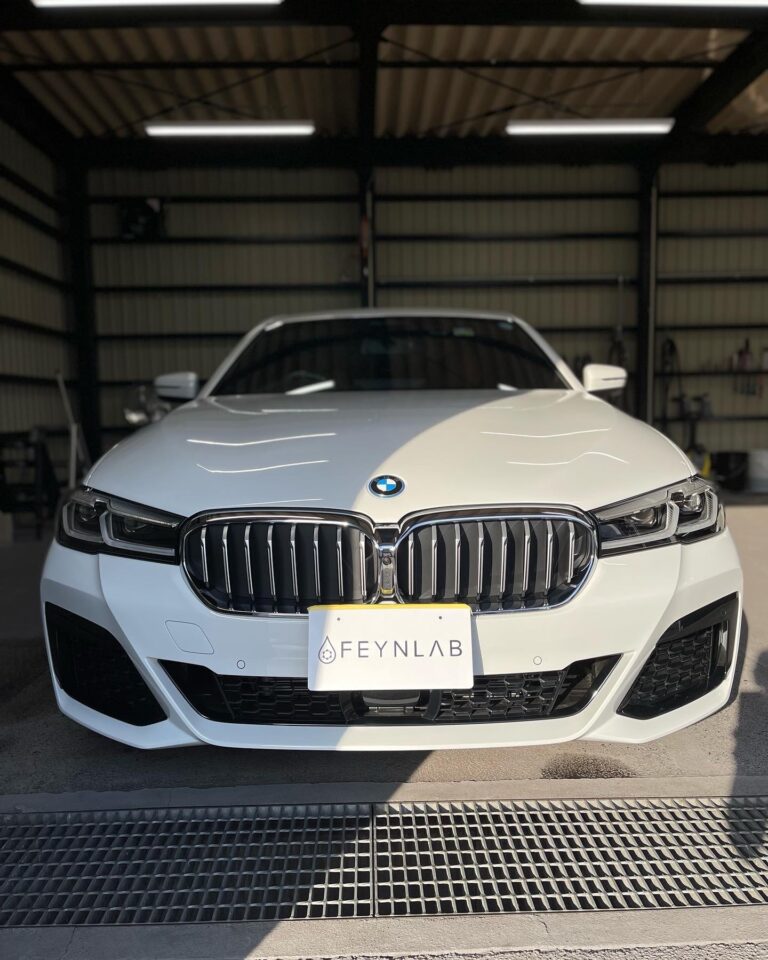 新車！BMW 530e!!